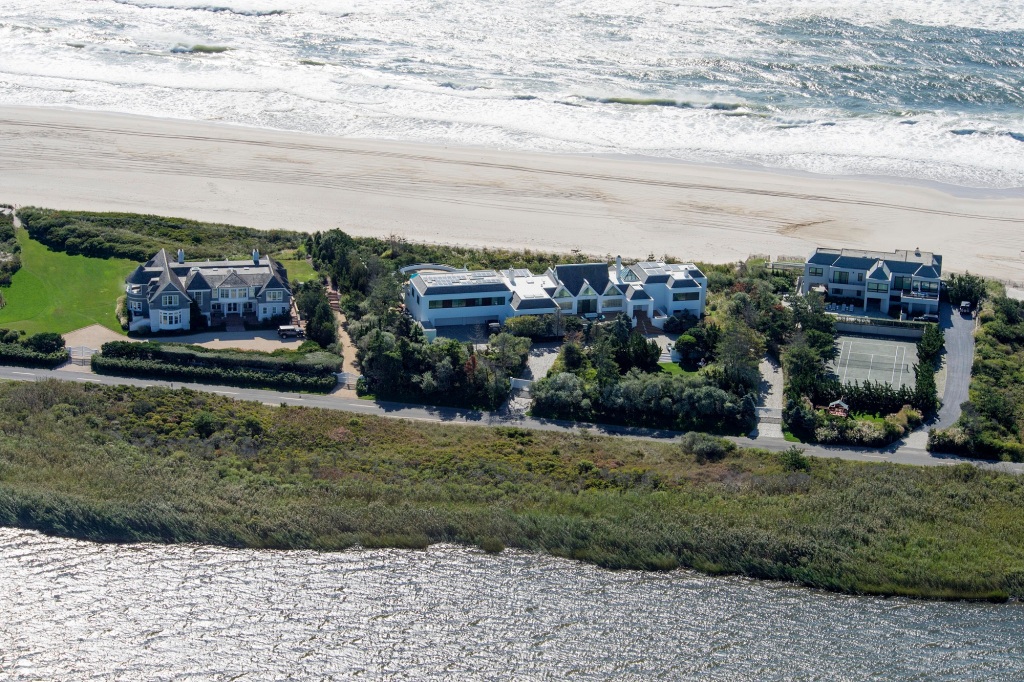 Aerial shot of 279 Dune Road. 