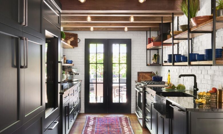 15 Galley Kitchen Design Concepts to Attempt Proper Now