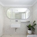 Escaping From Ceramics: Ideas for Bathroom Coverings - Image 5 of 11