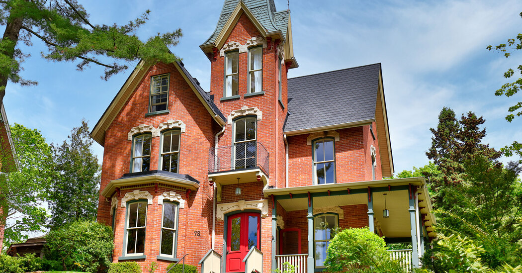 Home Looking in Canada: A Victorian Italianate Jewel Outdoors Toronto